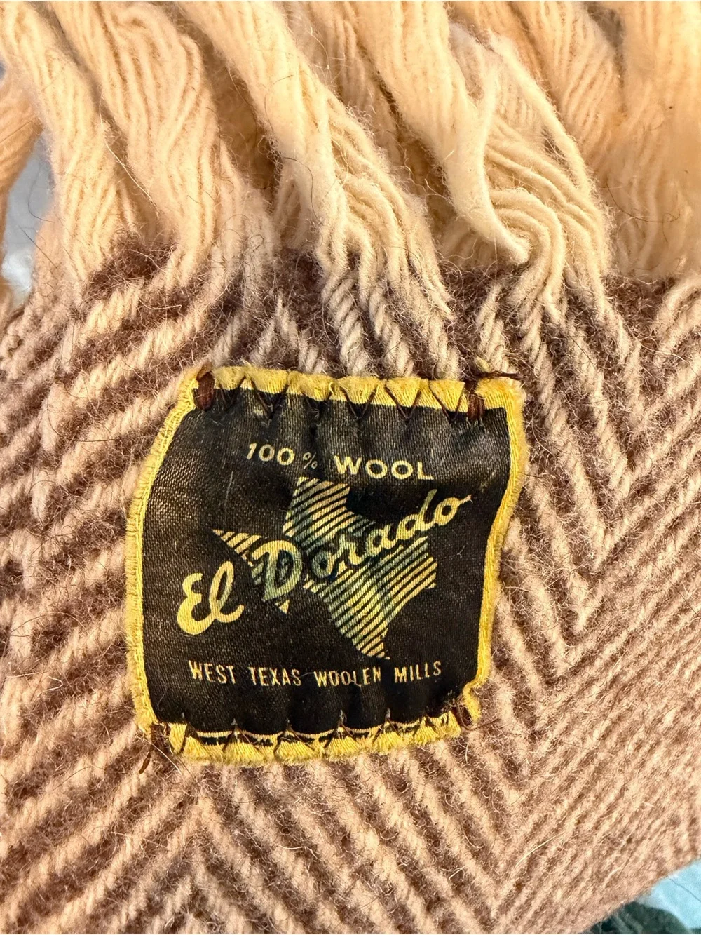 VTG Fringed Herringbone Throw Blanket in Brown and Cream